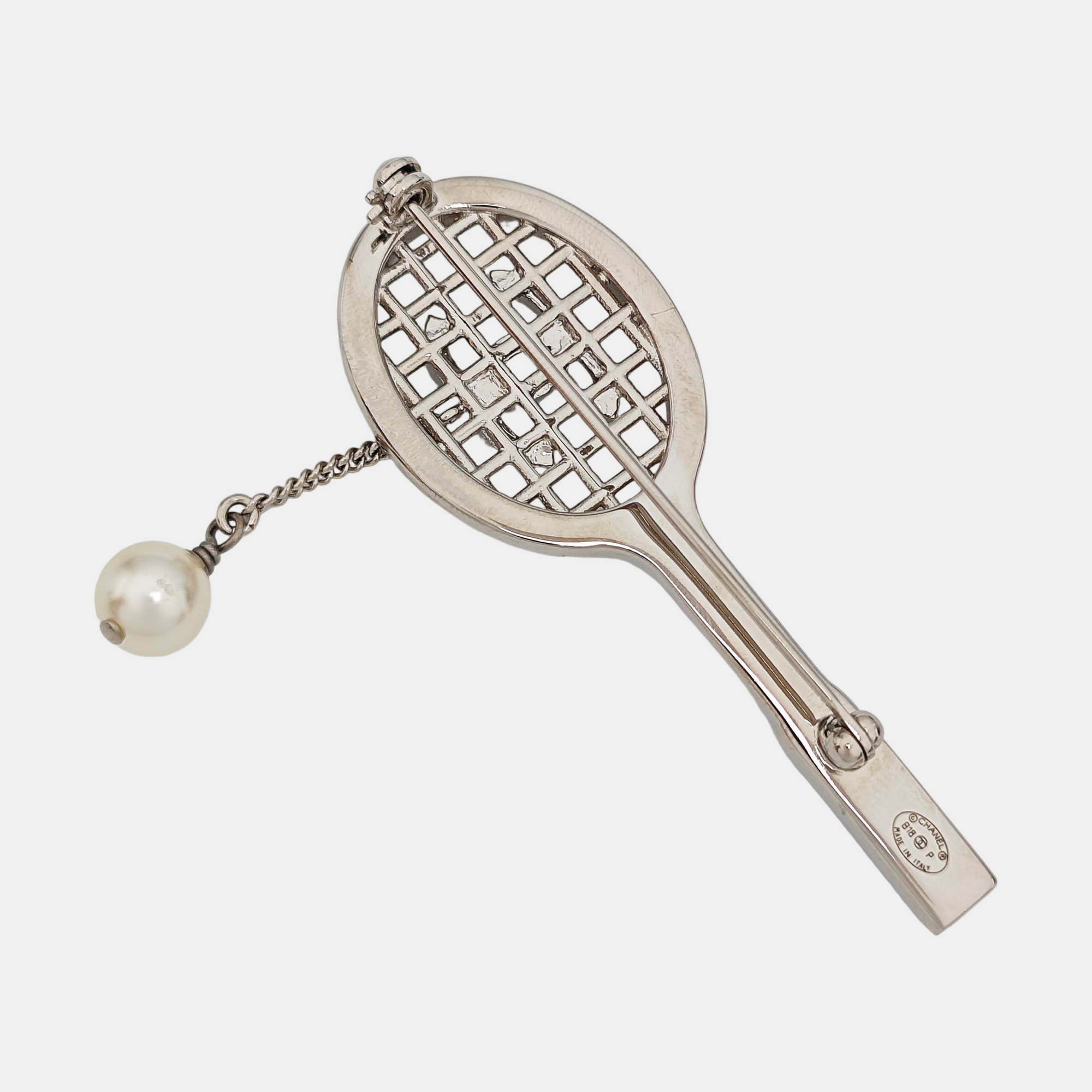 Vintage Metal Silver Brooch