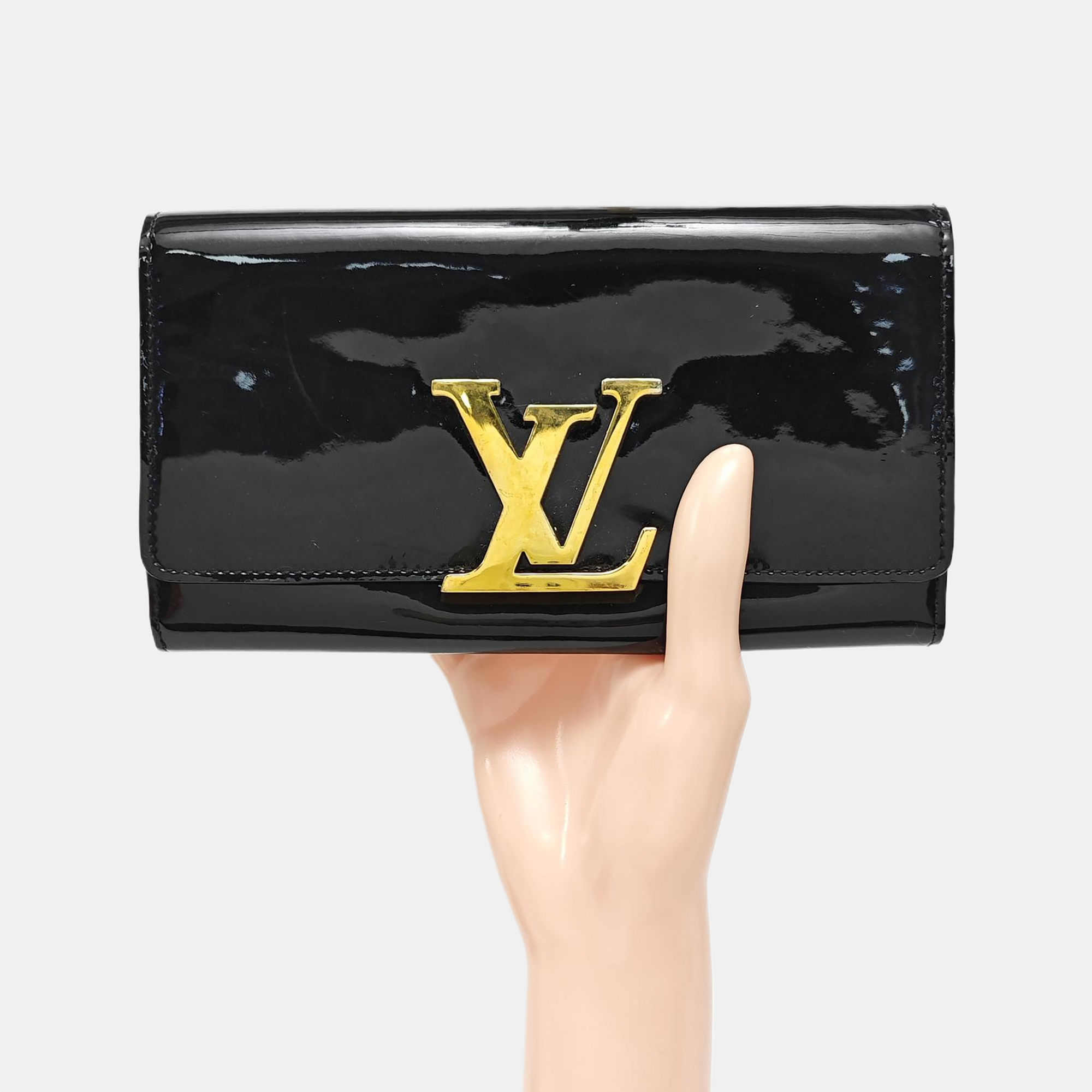 LOUISE Patent Leather Black Wallet