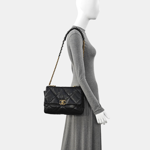 CHANEL 19 Large Quilted Lambskin Black