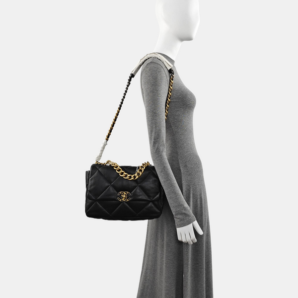 CHANEL 19 Large Quilted Lambskin Black