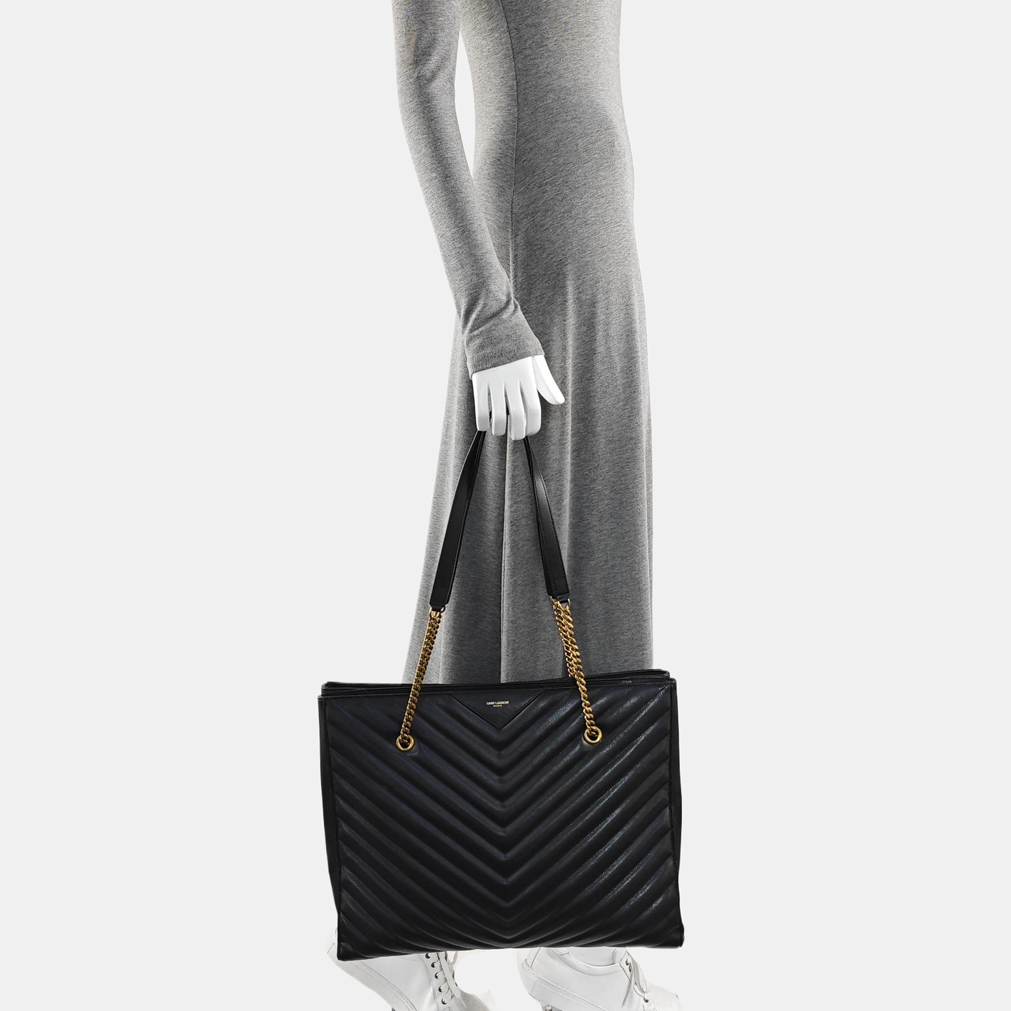 TRIBECA Chevron Calfskin Black
