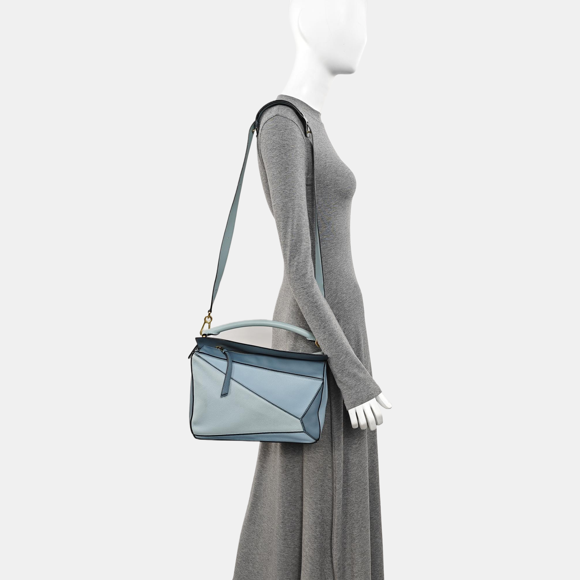 Puzzle Medium Calfskin Blue