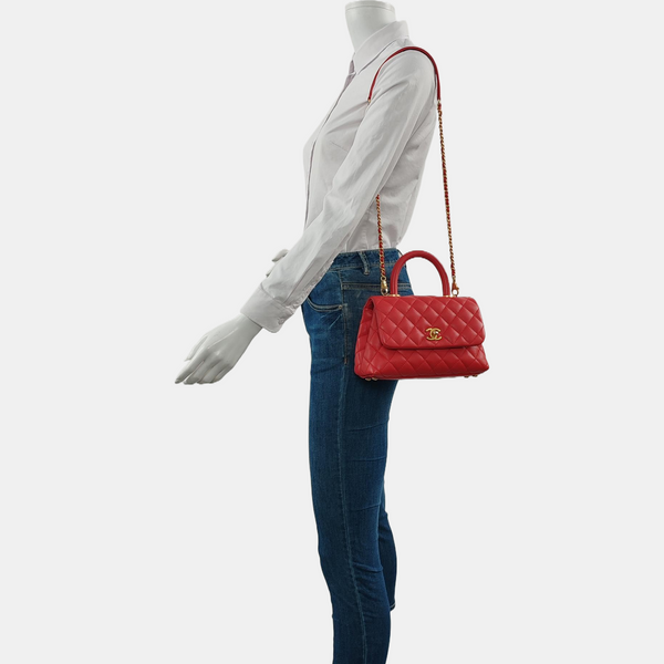 Authenticated pre-owned  COCO HANDLE Small Quilted Grained Calfskin Red - Shoulder Bag at Looply