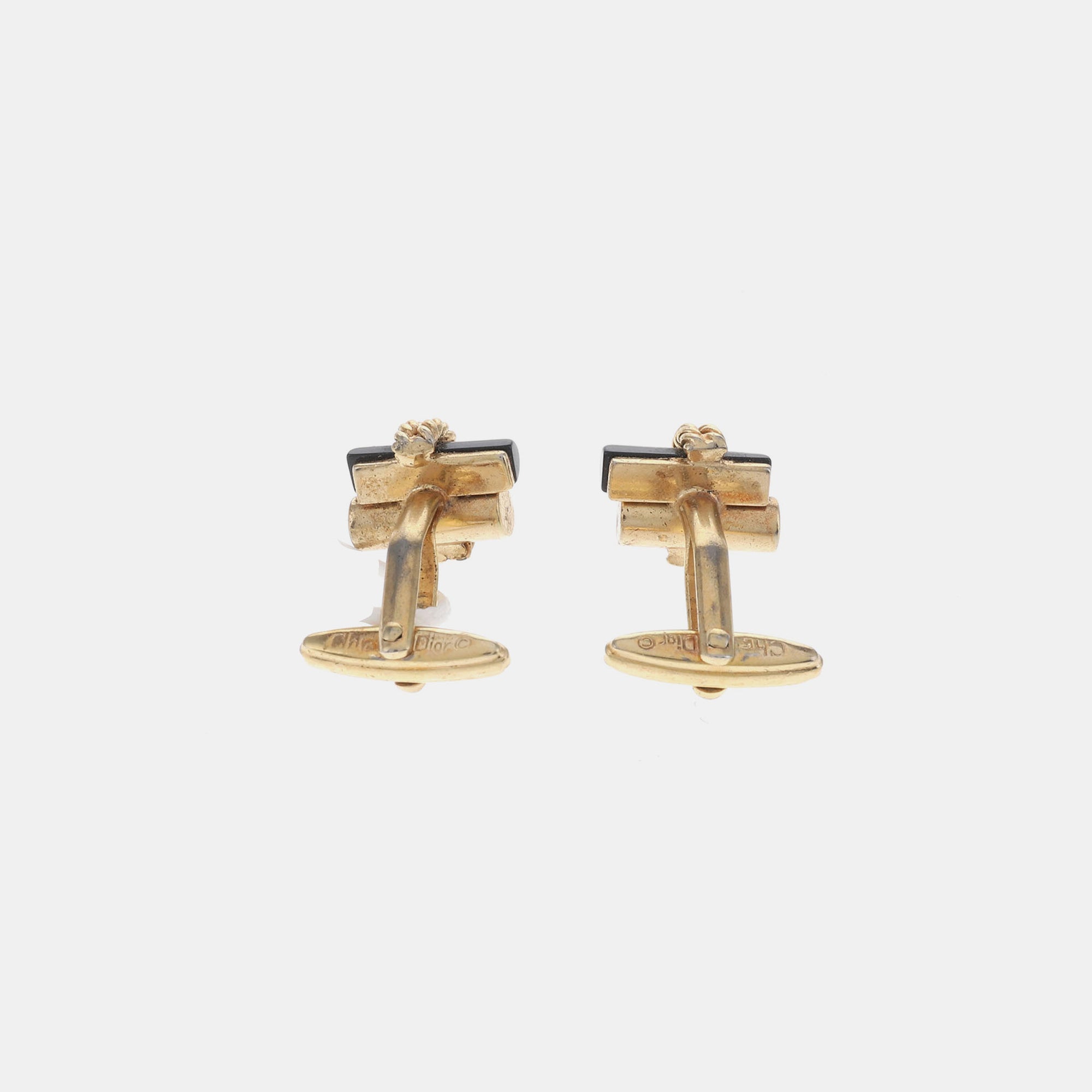 Metal Cufflink Gold