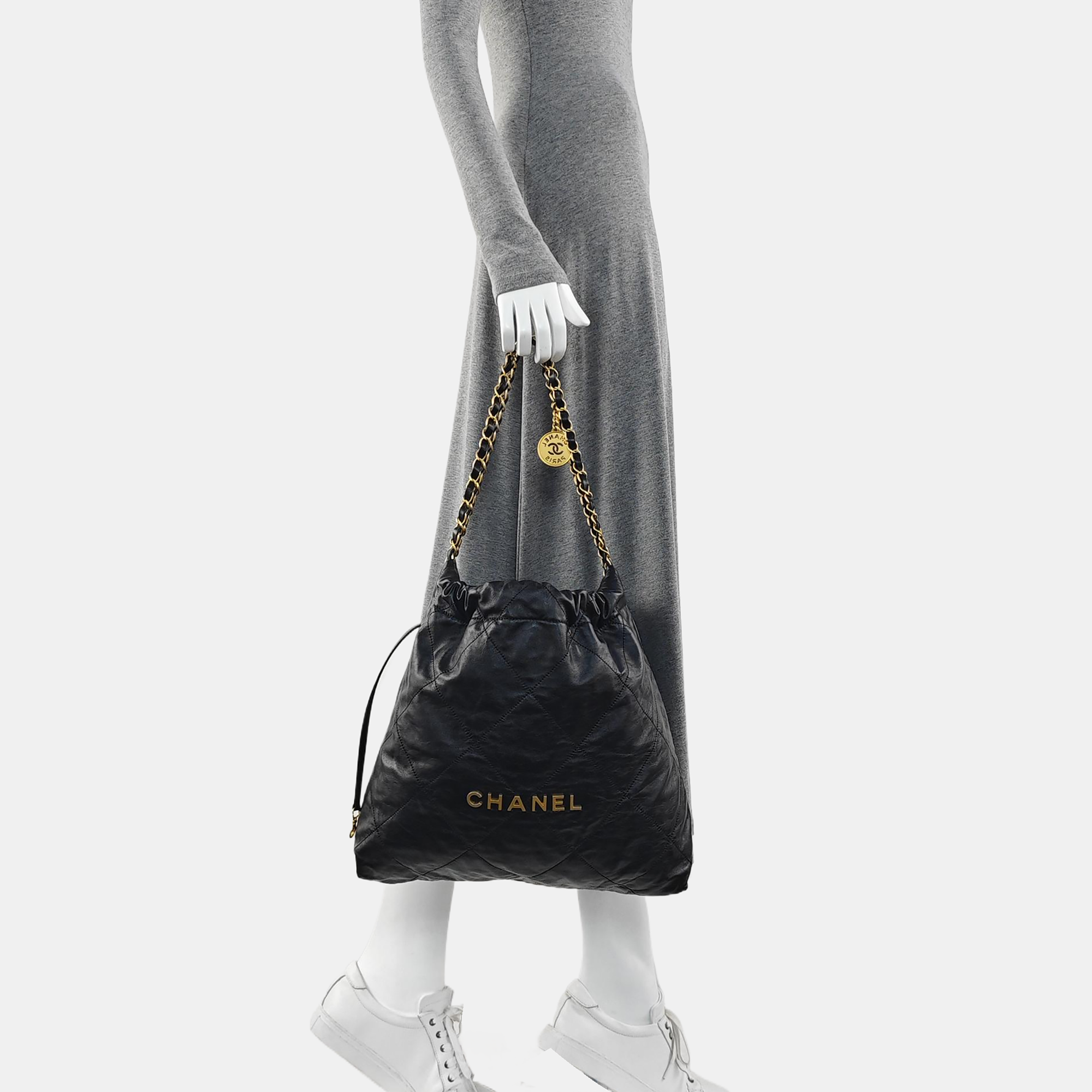 CHANEL 22 Small Quilted Calfskin Black