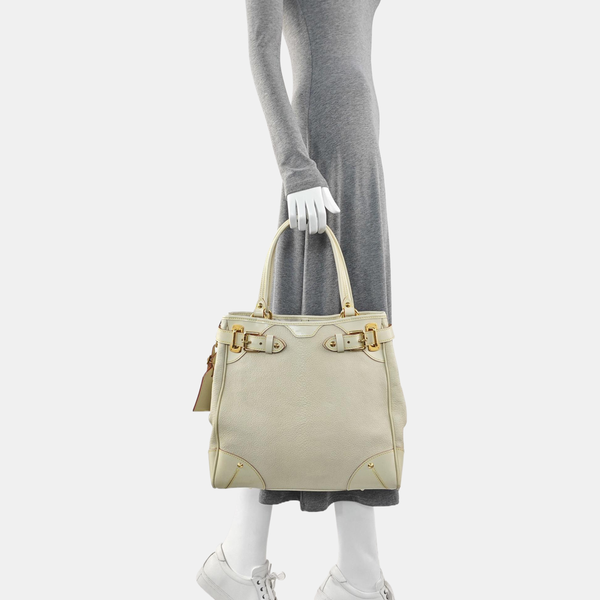 LE MAJESTUEUX Calfskin Beige