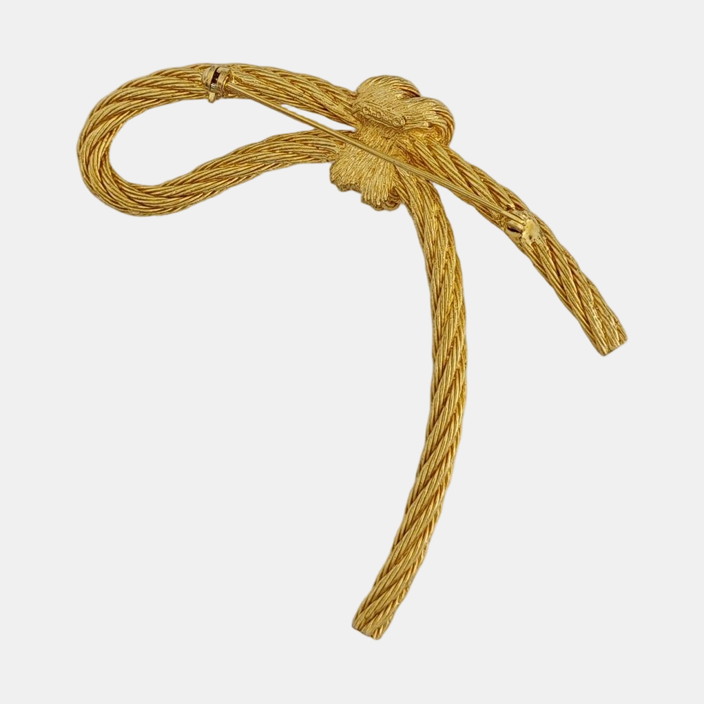 Twist Round Metal Gold Brooch