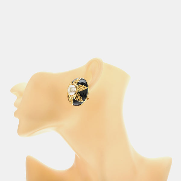Metal Black Clip On Earrings