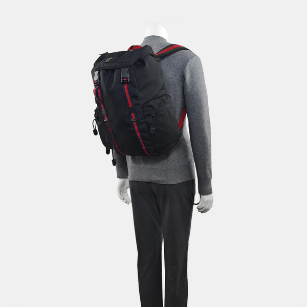 Techpack Canvas Black