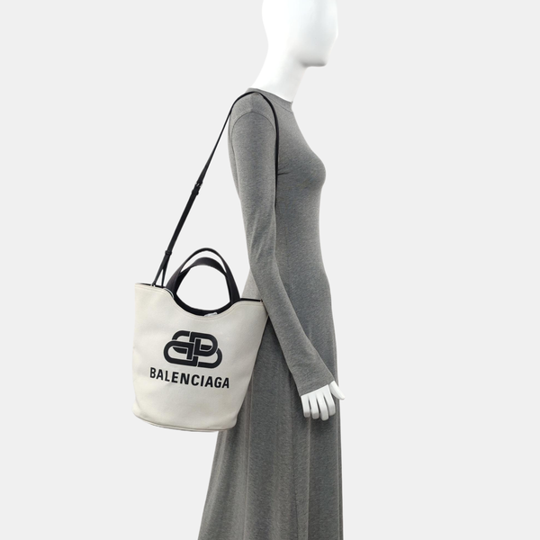 Canvas Bucket Bag White
