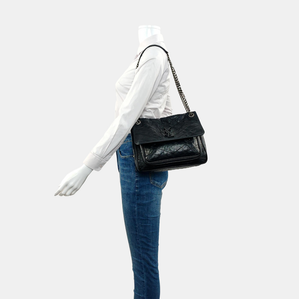 NIKI Medium Chevron Calfskin Black