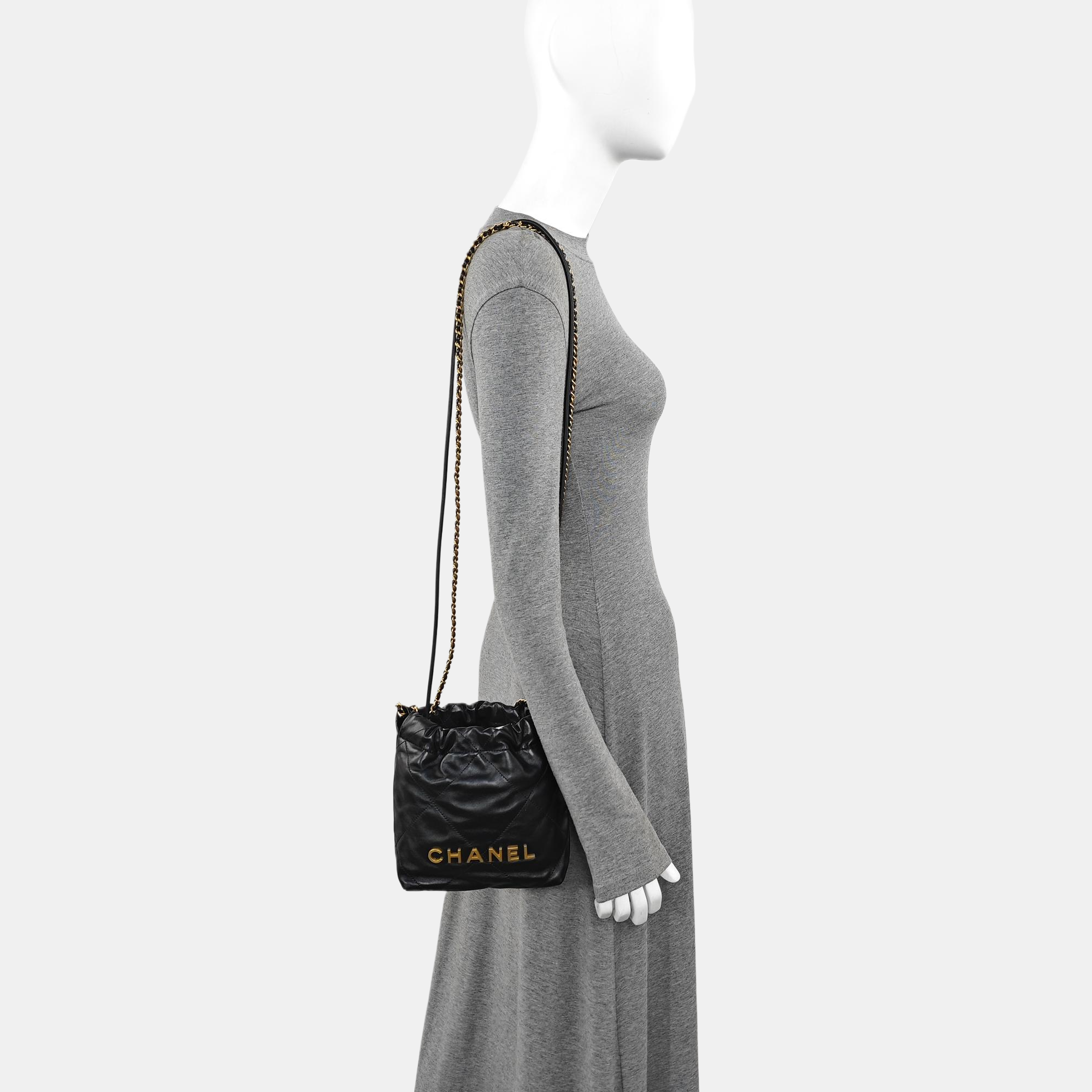 CHANEL 22 Mini Quilted Calfskin Black