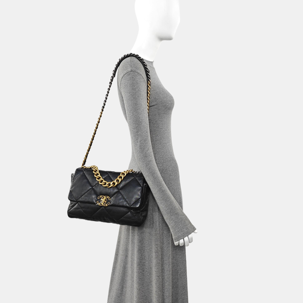 CHANEL 19 Large Quilted Lambskin Black