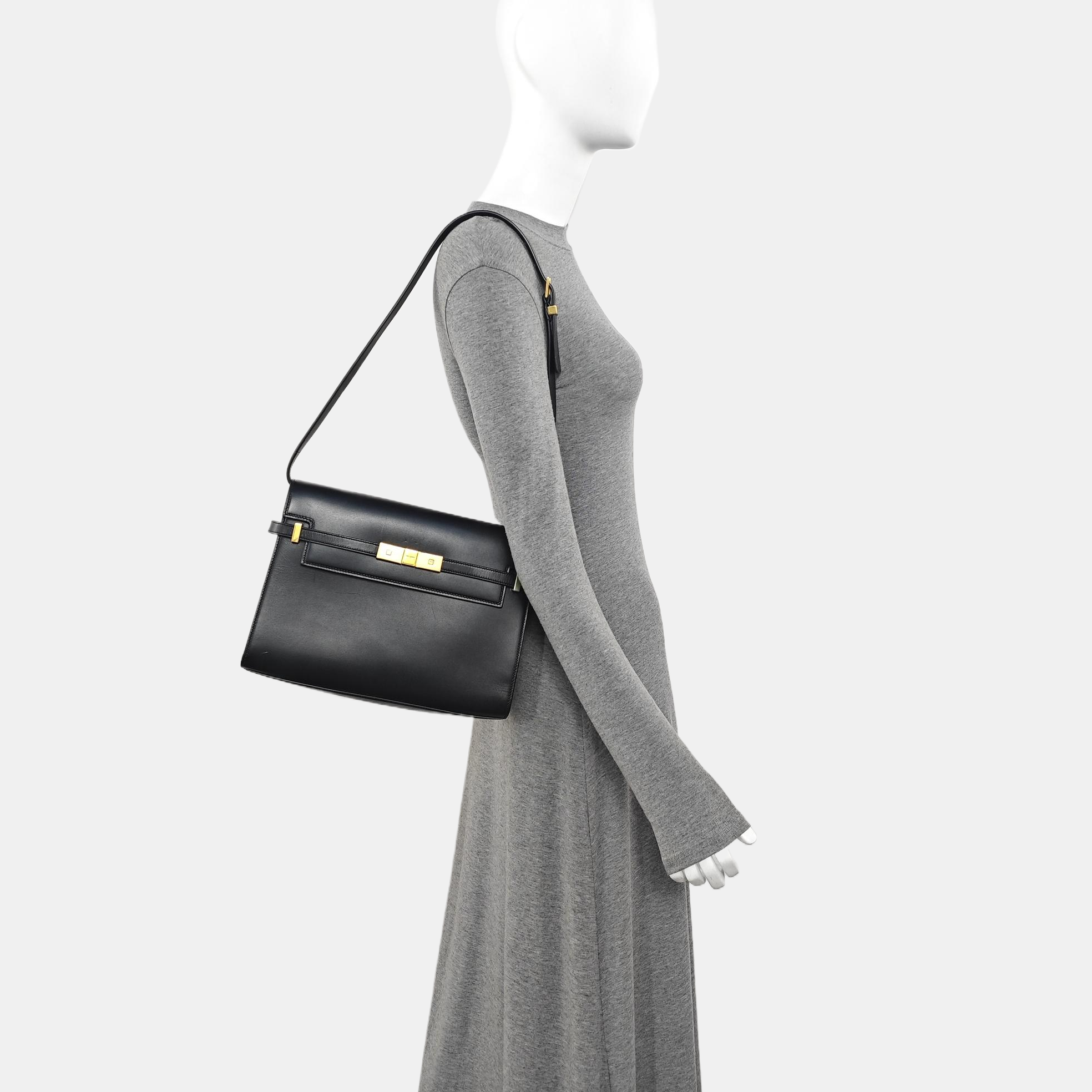 MANHATTAN Medium Calfskin Black