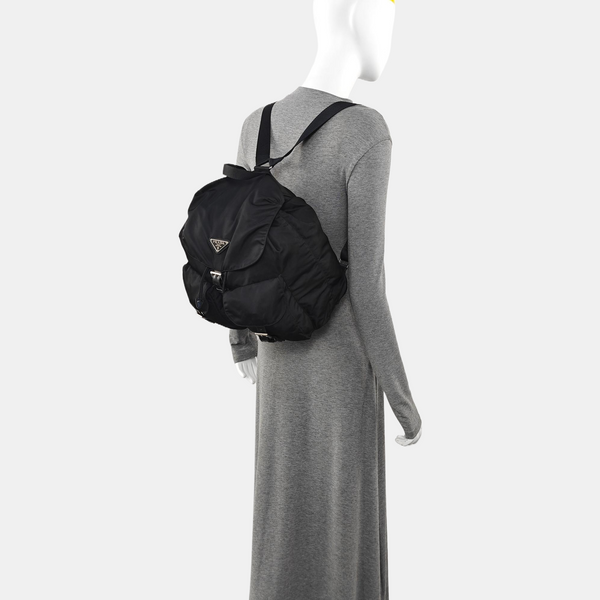 Re-Nylon Medium Nylon Black