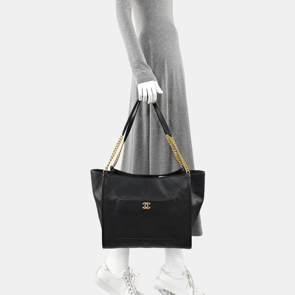 Quilted Grained Calfskin Tote Bag Black