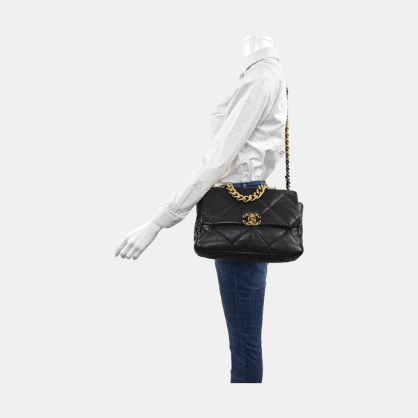 CHANEL 19 Large Quilted Lambskin Black