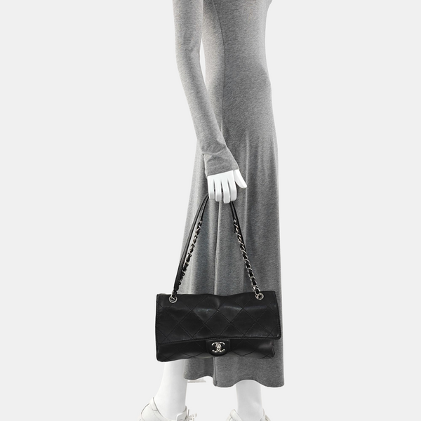 Quilted Lambskin Shoulder Bag Black