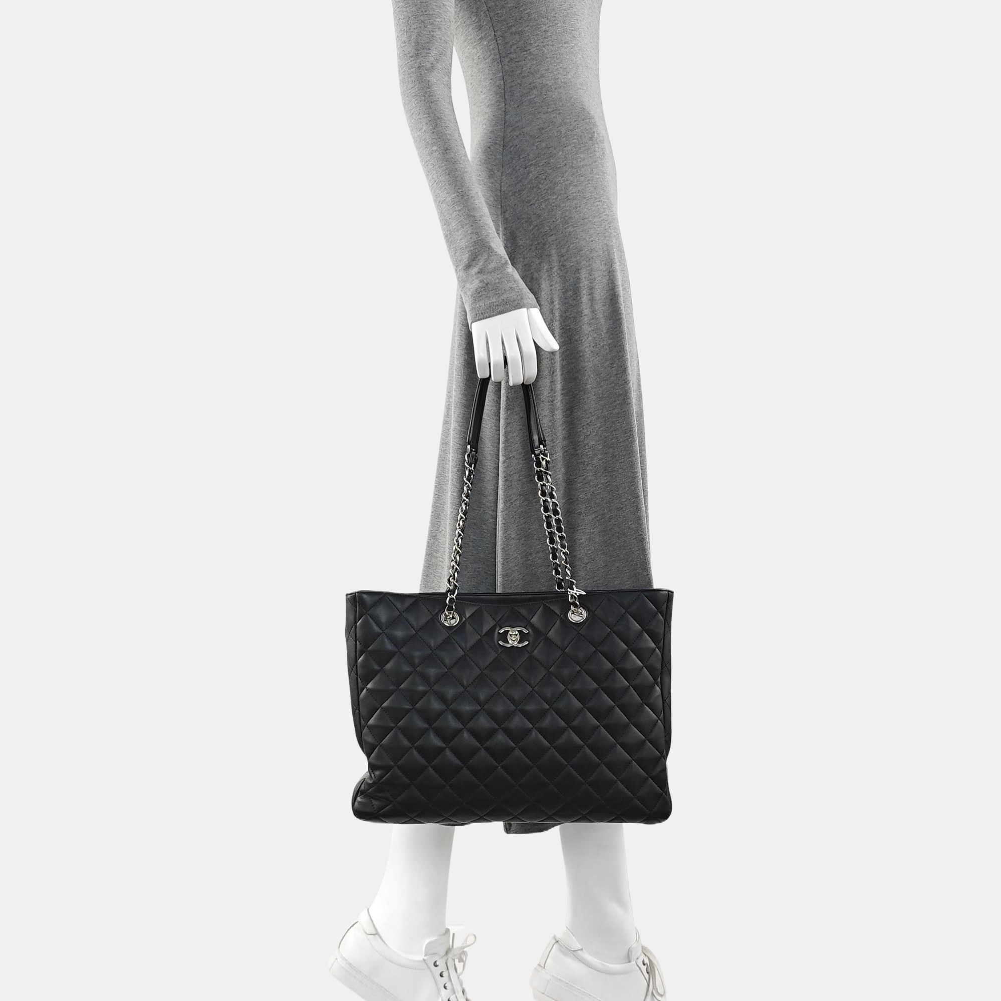 Quilted Calfskin Large Black