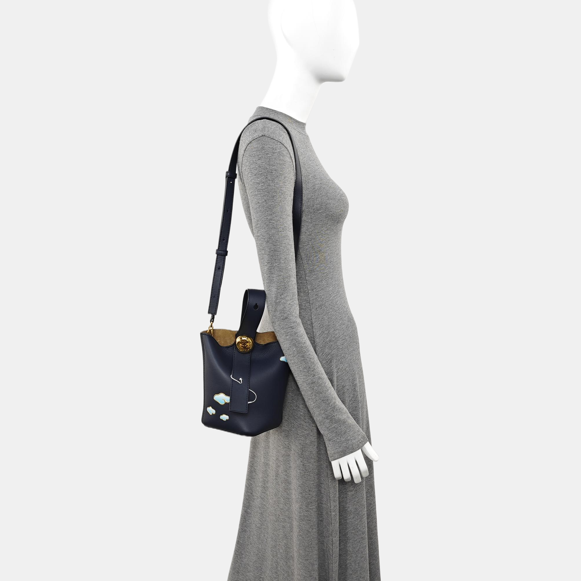 Pebble Bucket Mini Calfskin Blue