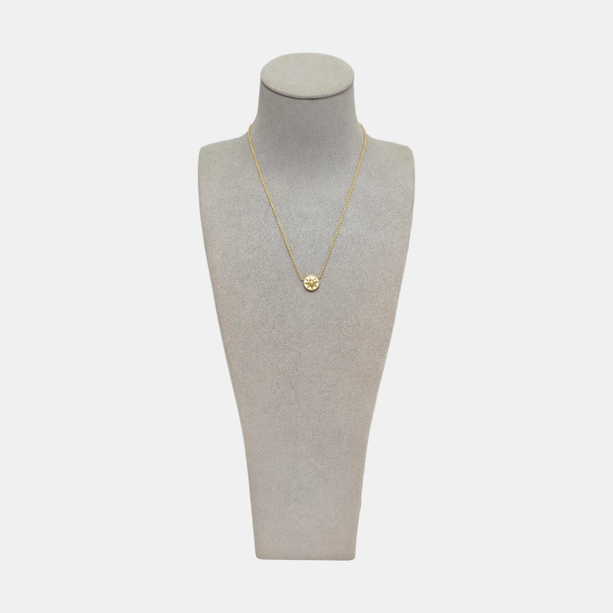 Rose Des Vents 18k Gold Necklace