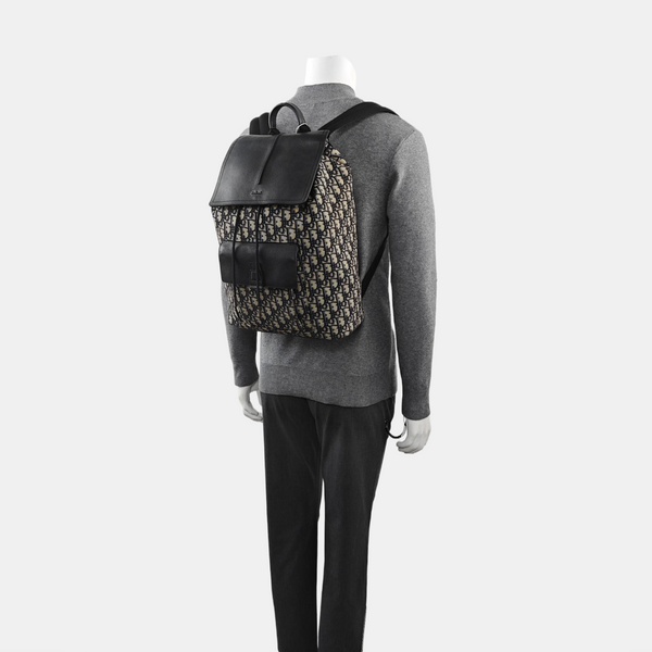 Motion Quilted Canvas Black