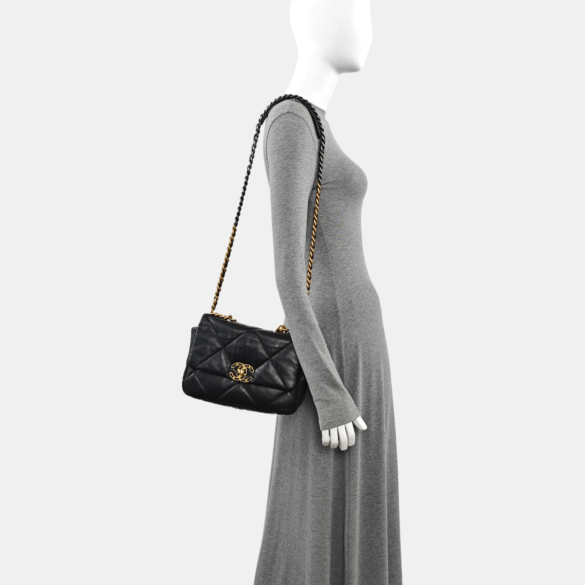 CHANEL 19 Small Quilted Lambskin Black
