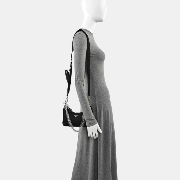 Authenticated pre-owned  Re-Edition2005 Nylon Black - Shoulder Bag at Looply