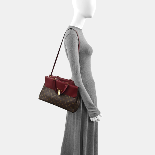 VÉNUS Monogram Coated Canvas Brown