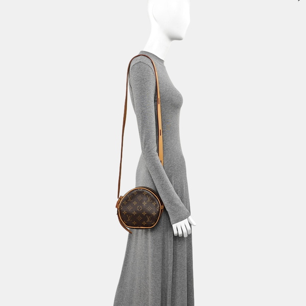 BOITE CHAPEAU PM Monogram Coated Canvas Brown