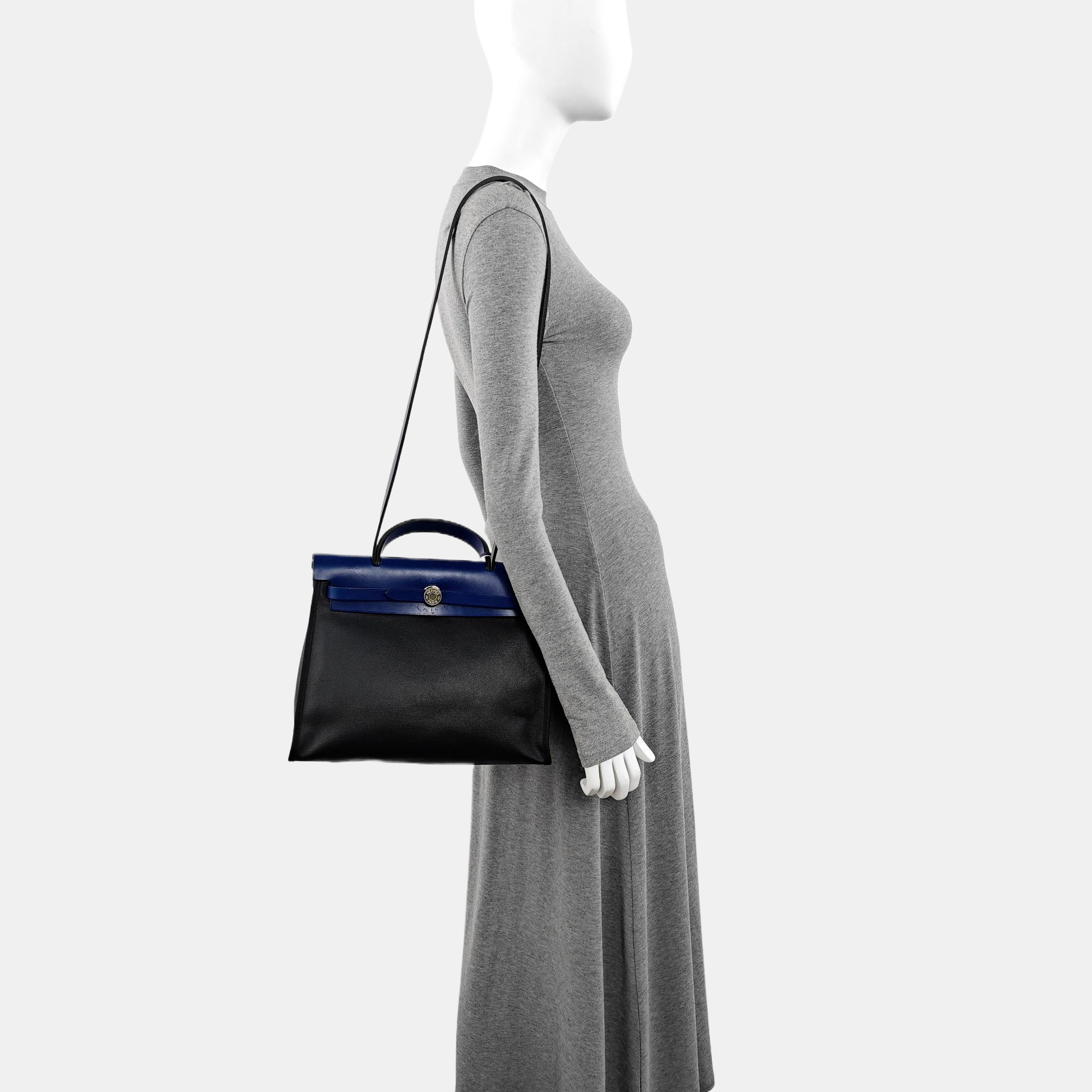 Herbag 31 Coated Canvas Black