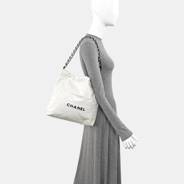 CHANEL 22 Small Quilted Calfskin White