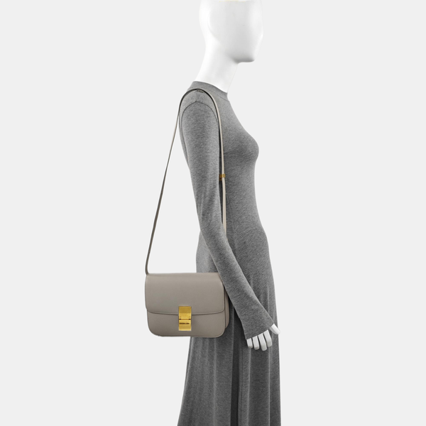 CLASSIC BOX Medium Calfskin Gray