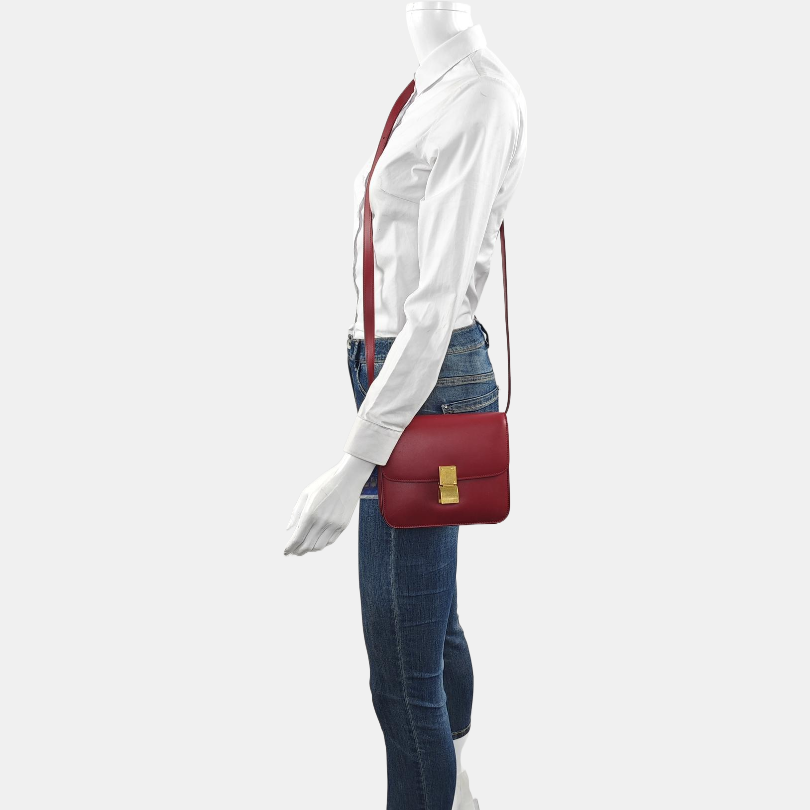 Authenticated pre-owned  CLASSIC BOX Small Calfskin Red - Shoulder Bag at Looply