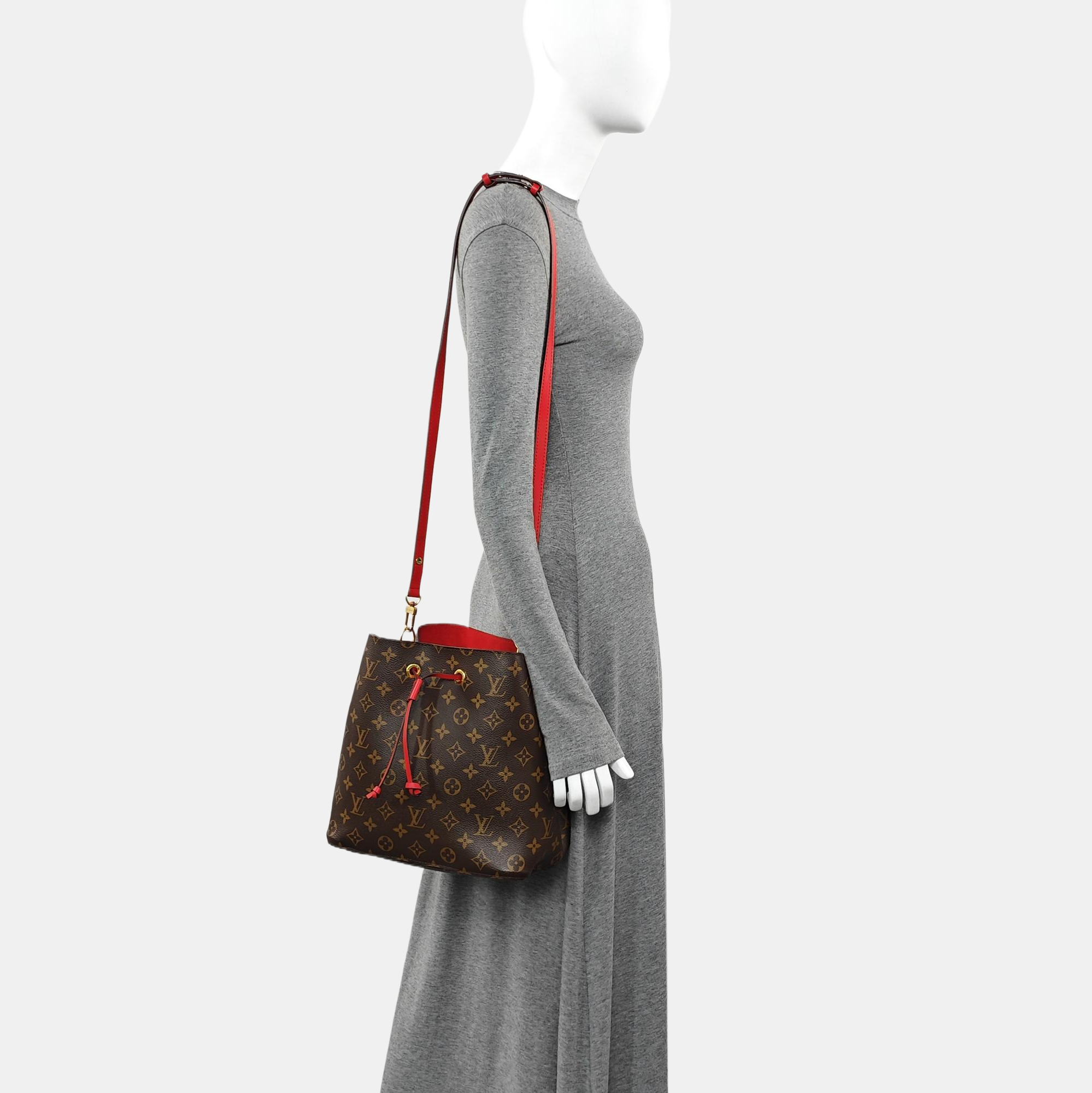 NÉONOÉ MM Monogram Coated Canvas Brown