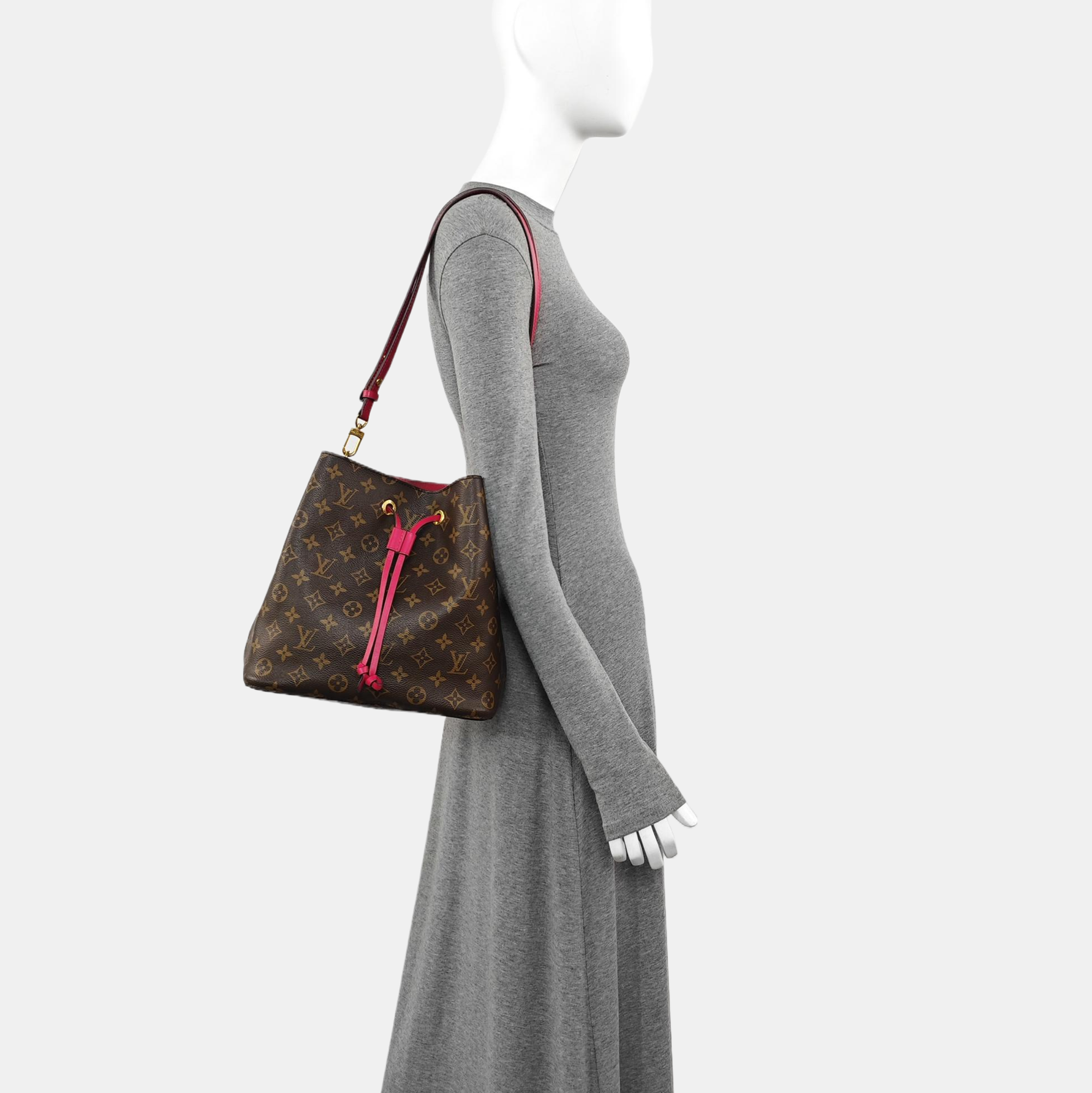 NÉONOÉ MM Monogram Coated Canvas Brown