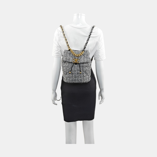 CHANEL 19 Small Wool Gray