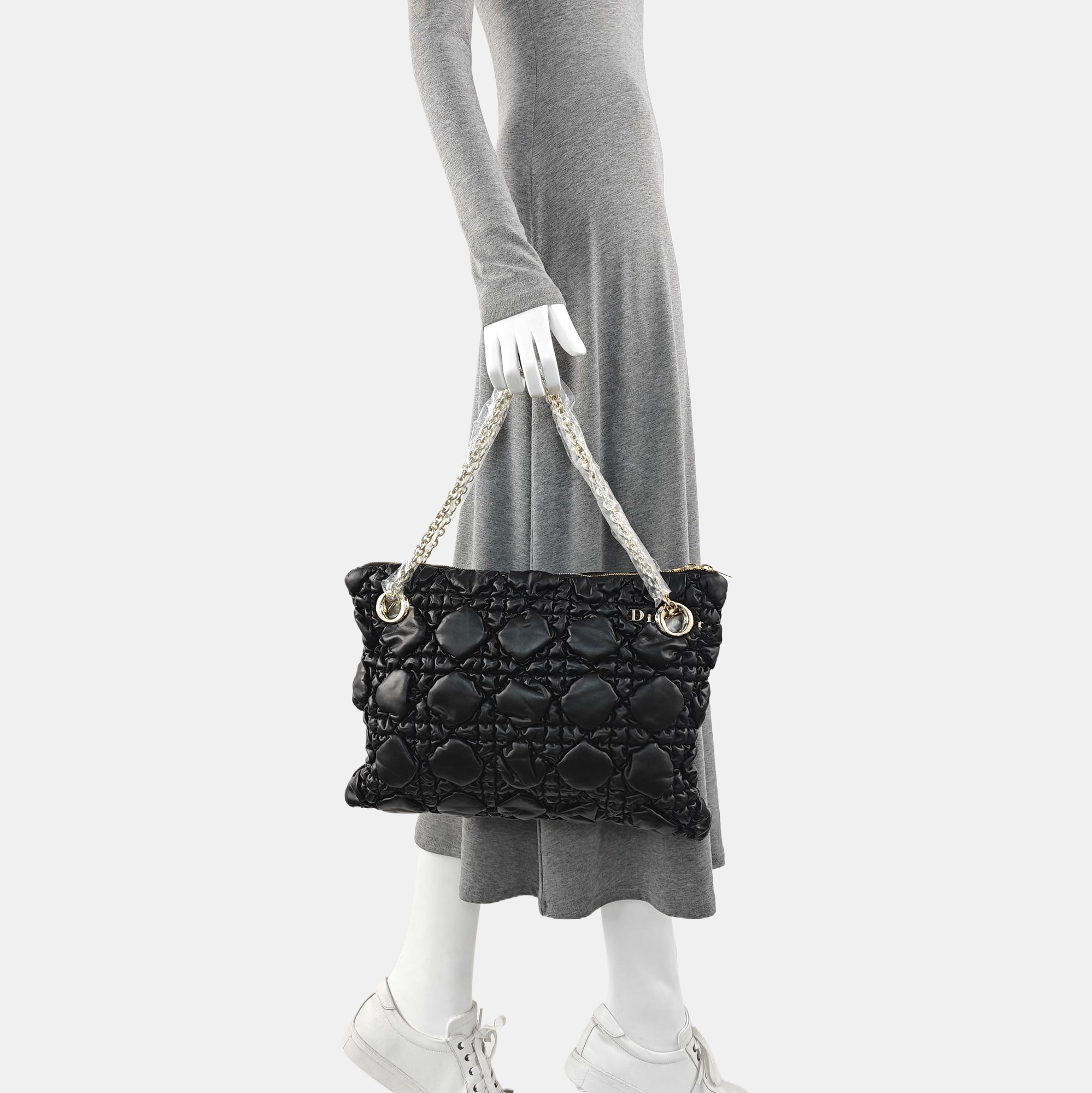 Crunchy Medium Cannage Calfskin Black