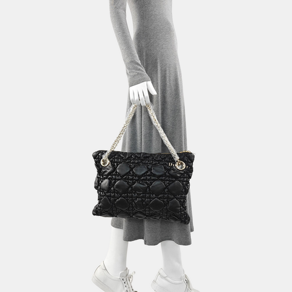 Crunchy Medium Cannage Calfskin Black