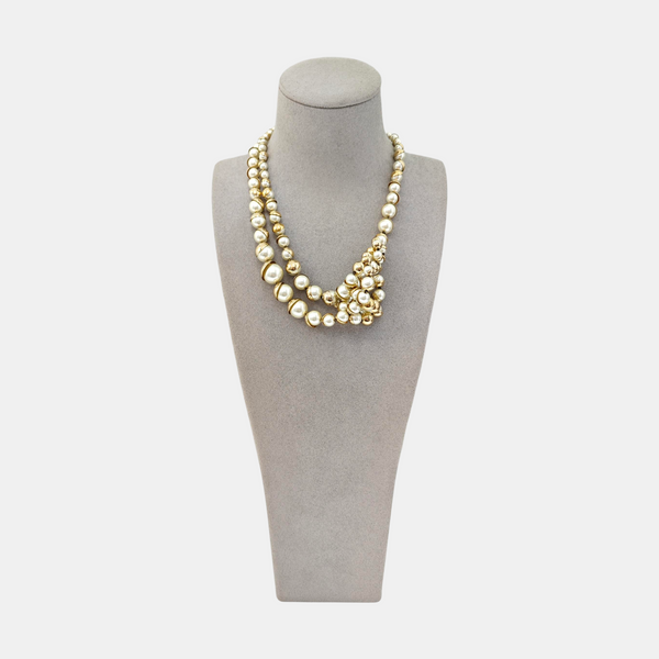 Faux Pearl White Necklace