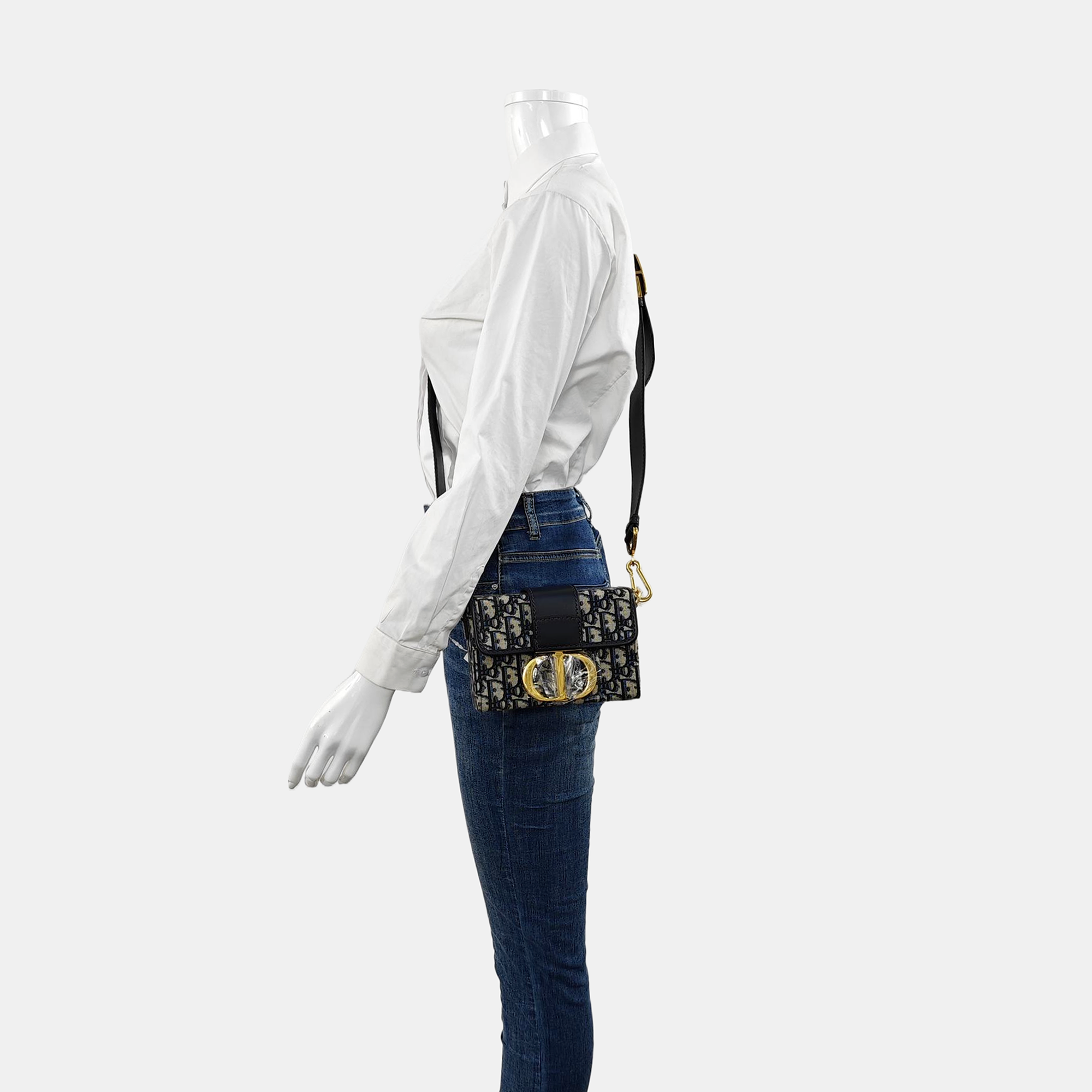 30 Montaigne Mini Oblique Canvas Blue