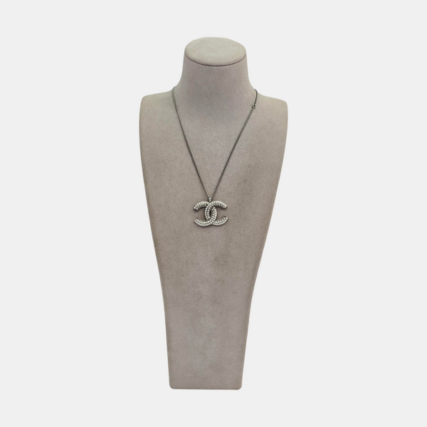 Metal Black Necklace