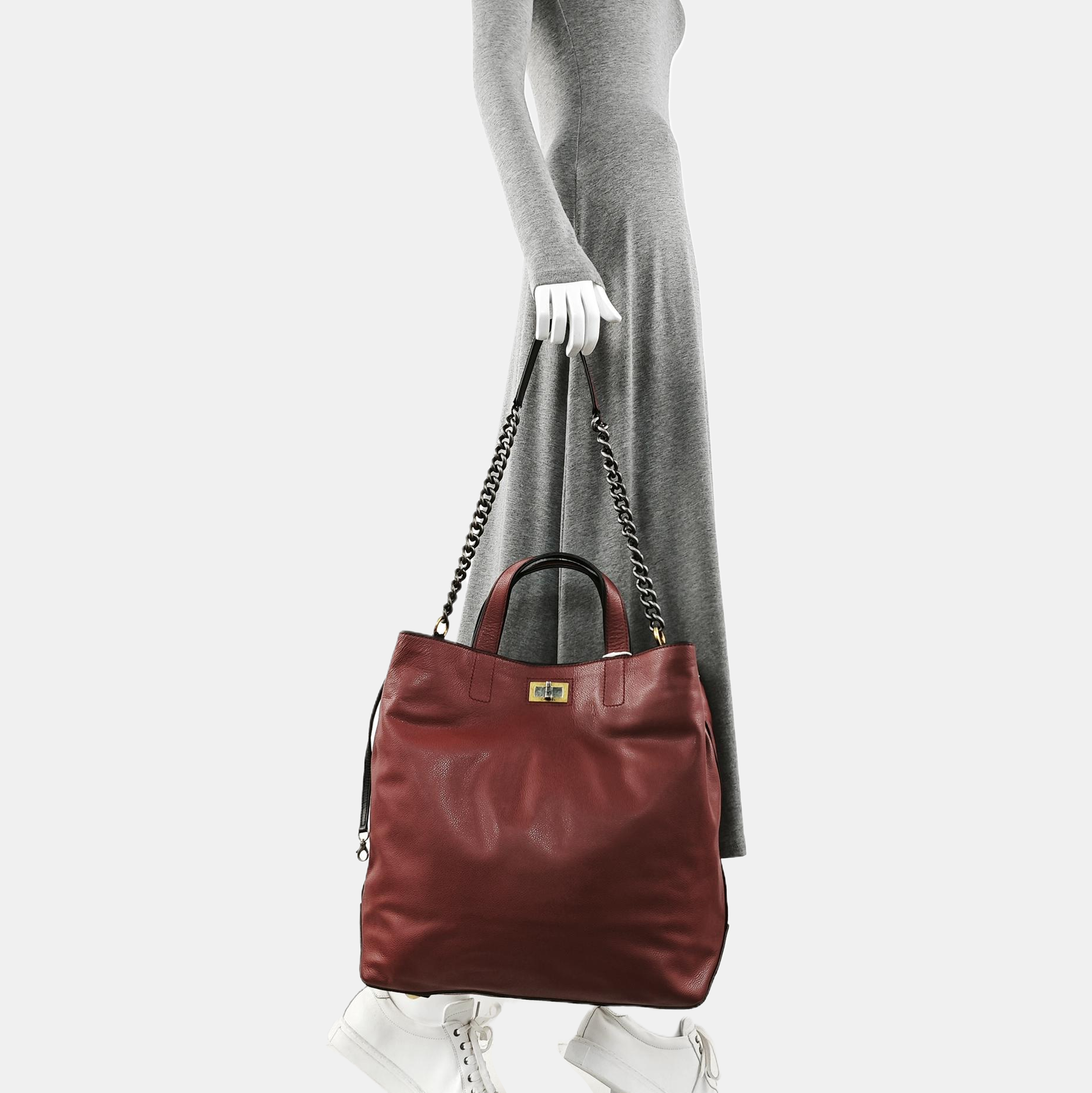 Calfskin Shoulder Bag Red