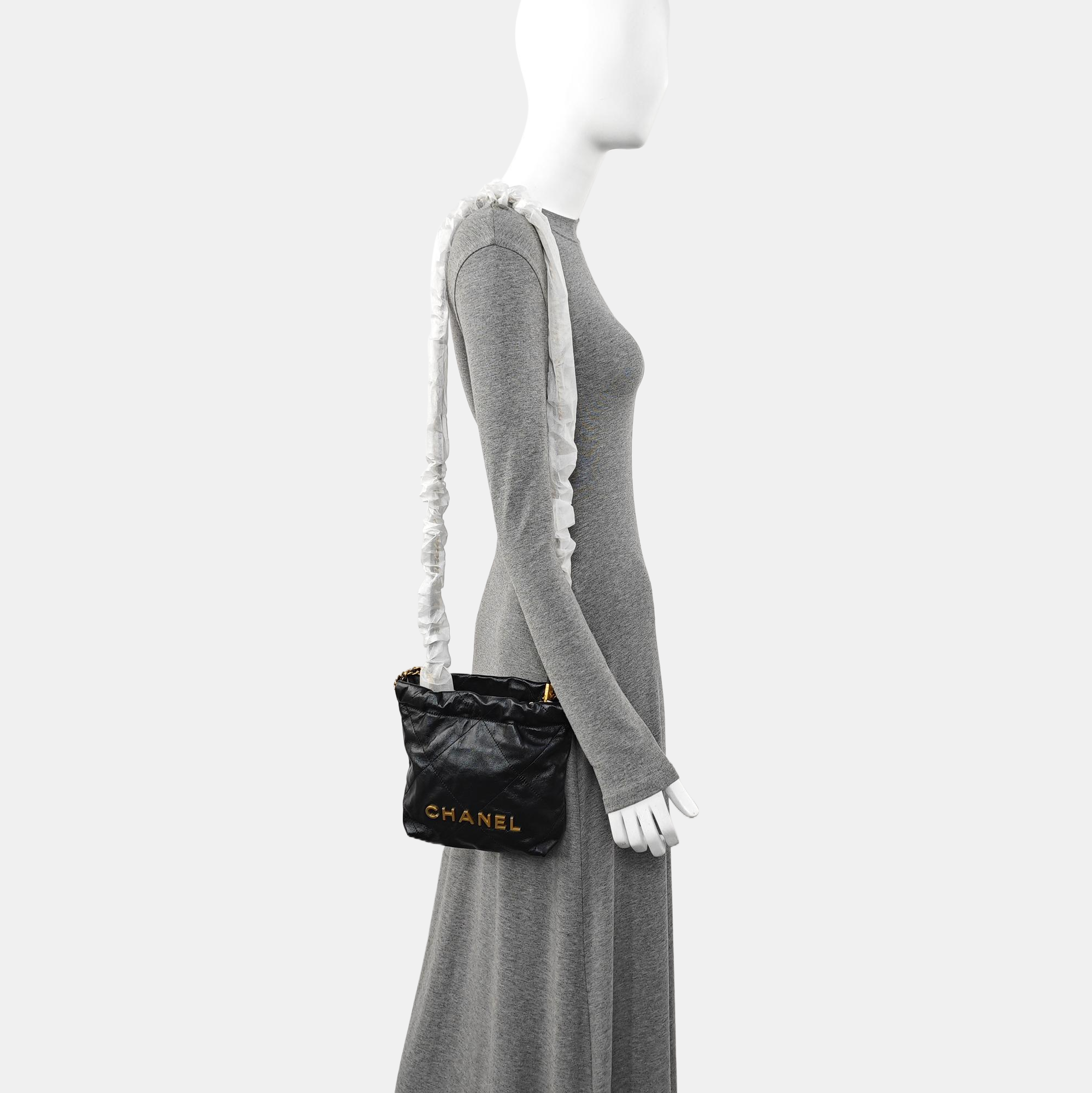 CHANEL 22 Mini Quilted Calfskin Black