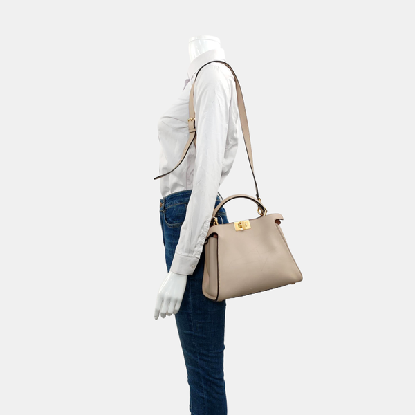 Peekaboo  Essential Medium Calfskin Beige