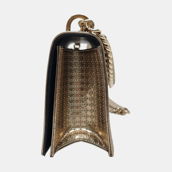 Diorama Medium Cannage Calfskin Gold