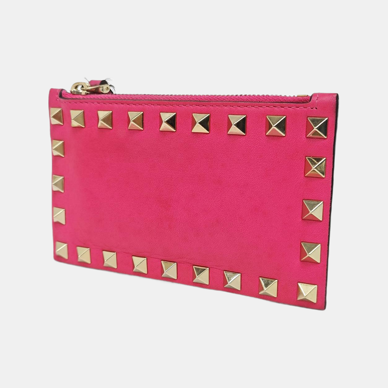Authenticated pre-owned  Rockstud Calfskin Pink - Clutch at Looply