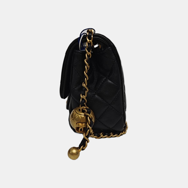 CLASSIC FLAP Mini Quilted Lambskin Black