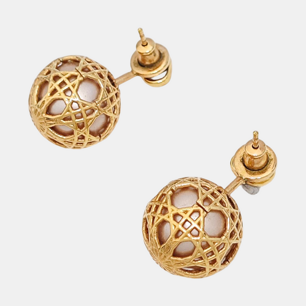 Metal Gold Stud Earrings