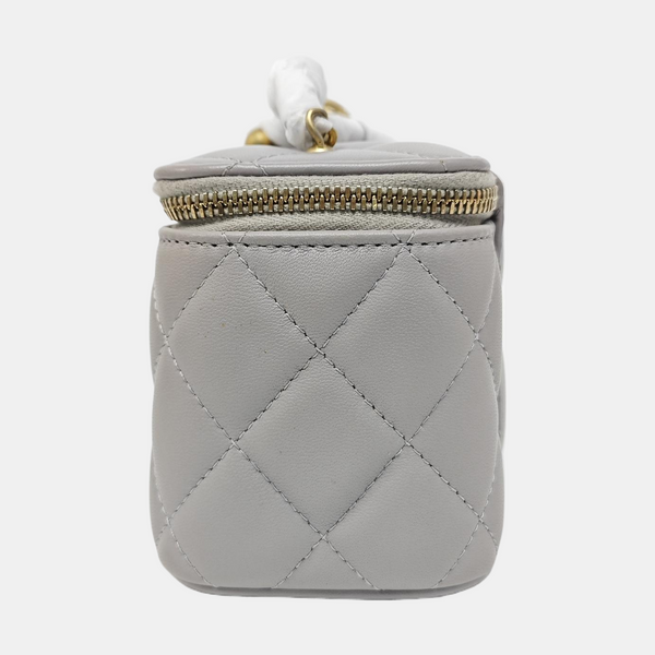 VANITY CASE Mini Quilted Lambskin Gray